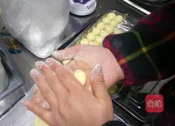 Illustration of how to make colorful glutinous rice balls 4