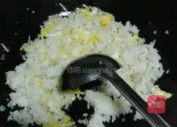 Assorted Egg Fried Rice Recipe Illustration 6