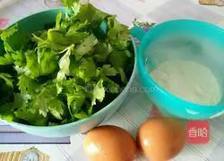 How to make celery leaf egg cake Illustration 1