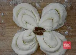 Illustration of how to make chrysanthemum steamed buns 4
