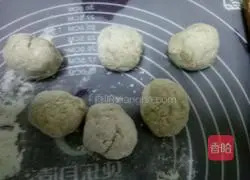 Illustration of how to make mung bean cake 4
