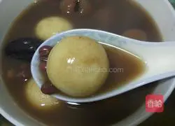 Illustration of how to make red dates and red bean glutinous rice balls 6