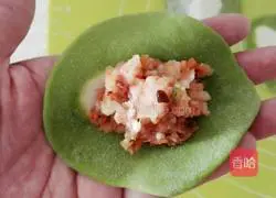 Illustration of how to make cabbage (Baicai) dumplings 14