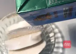 Illustration of how to make milk soft fried steamed bun slices 3