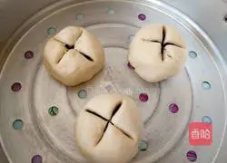 Illustration of how to make purple potato blossom steamed buns 12