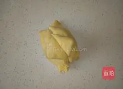 Illustration of how to make pumpkin lotus steamed buns 9