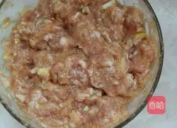 Illustration of how to make the melon meat cake 1