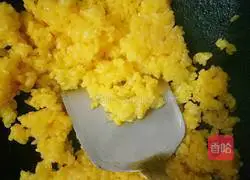 Simple golden egg fried rice recipe 5