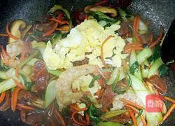 Illustration of how to make fried noodles 10