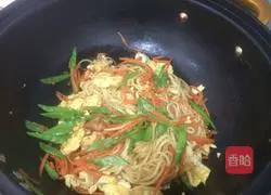 Illustration of how to make fried noodles 7