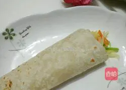 Illustration of how to make burritos 4