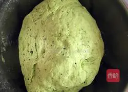 Illustration of how to make spinach steamed buns 2