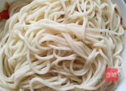 Illustration of how to make fragrant fried noodles 2