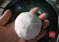 Illustration of how to make sticky rice cakes 12