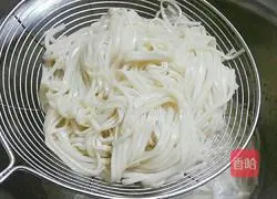 Soybean paste Illustration of how to make noodles 3