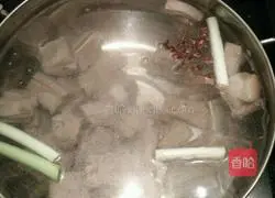 Illustration of home-style mutton soup cake 2