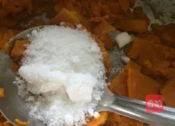 Coconut Pumpkin Cake Recipe Illustration 6