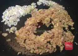 Thai pineapple fried rice recipe illustration 6