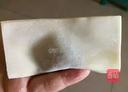 三Illustration of how to make fresh wontons 5