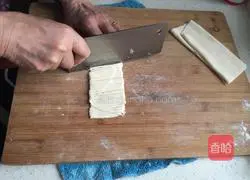 Illustration of how to make salty noodles 12