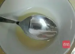 Illustration of how to make egg and green onion cake 13