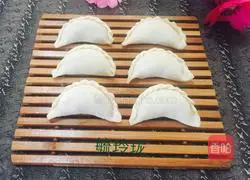 Illustration of how to make lace dumplings 10