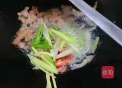 Illustration of how to make fried rice noodles 4