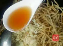 Illustration of how to make braised cabbage cake 9