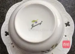 Illustration of how to make sausage, carrot and egg fried rice 11