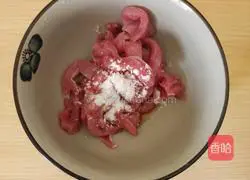 Illustration of how to make fried noodles with shredded vegetables and pork 3