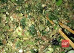 Illustration of how to make lentil and pork pie 3