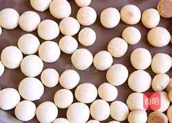 Illustration of how to make Wangzi steamed buns 13