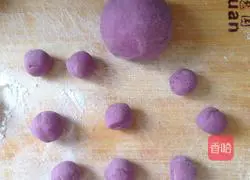 Illustration of how to make octopus and purple potato steamed buns 12