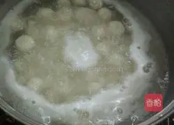 Illustration of how to make longan with glutinous rice balls 10