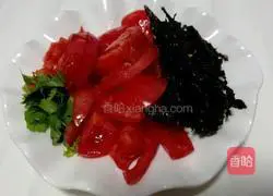 Illustration of how to make celery and pork wontons 10