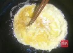 Illustration of how to make egg pancakes 5