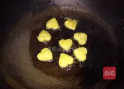 Illustration of how to make love potato pancakes 11