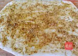 Illustration of how to make meat floss and salt and pepper dough cake 3