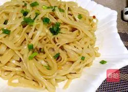 Illustration of how to make scallion noodles 14