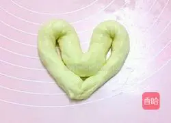 Illustration of how to make love steamed buns 9