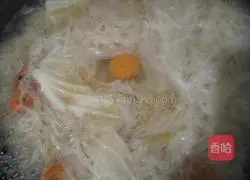 Illustration of making simple noodles 5
