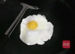 Illustration of how to make egg, tomato, cucumber and whole wheat sandwiches 3