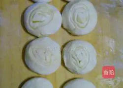 Illustration of how to make potato shredded burritos 2