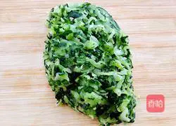 Illustration of how to make cucumber stuffed dumplings 12