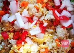 Illustration of how to make egg fried rice 5