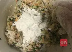 Illustration of how to make pastoral shrimp and potato cakes 7