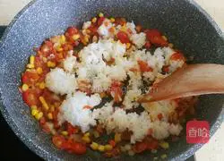 Illustration of how to make bacon and vegetable baked rice 8