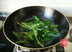 Illustration of how to make baby iron lattice cake 7