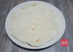 Illustration of how to make bacon burritos 5