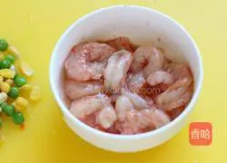 Fried rice with shrimps Illustration of how to do it 1